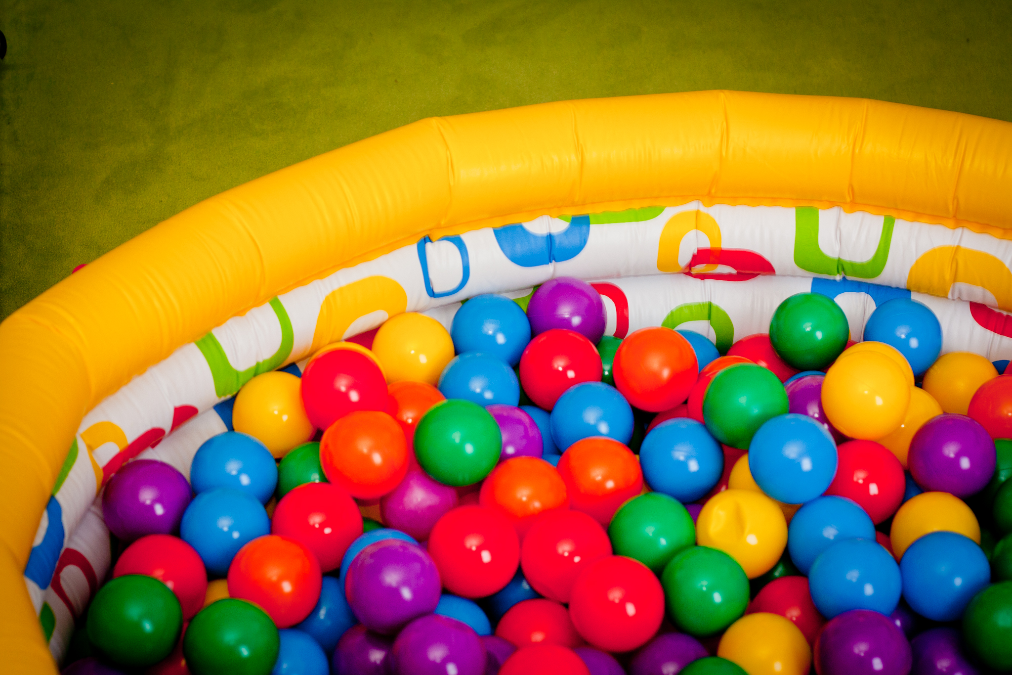 DIY – Bällebad fürs Kinderzimmer | Unser Kreativblog