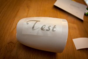 Porzellan beplotten - Test Porcelain Pen easy un Schablonierfolie