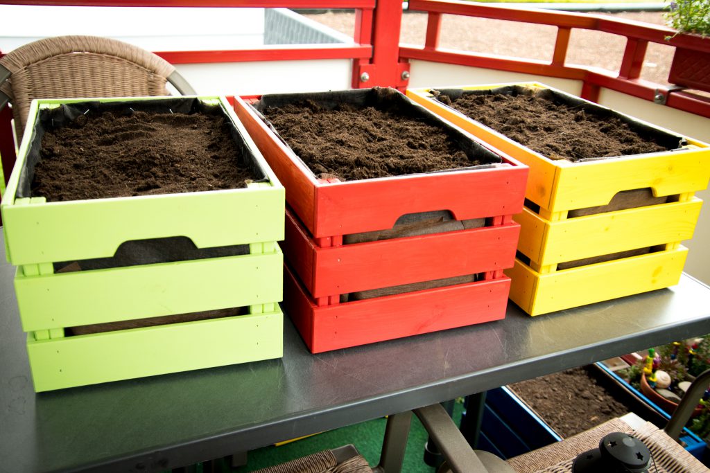 Kindergeburtstag - Hochbeet für Balkon oder Terrasse mit den Kindern bauen