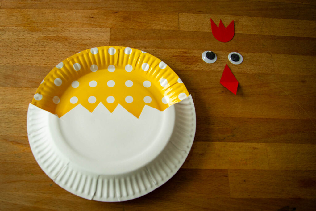 Spontane Bastelidee zu Ostern - Osterküken aus Pappteller - auch mit Kleinkind zu basteln